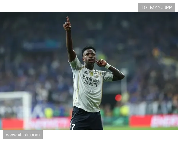 西甲焦点战维尼修斯妙传助攻姆巴佩轰出精彩远射破门时刻