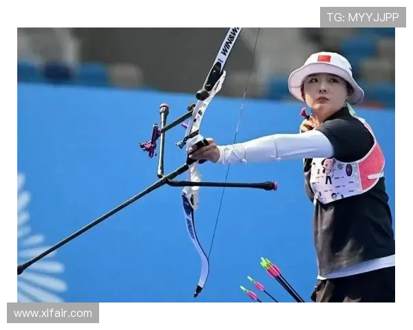 跳高女神全运摘铜后换新发型晒私房照 眼神迷人美丽生活尽显风采 跳高女神全运摘铜后换新发型晒私房照 眼神迷人美丽生活尽显风采